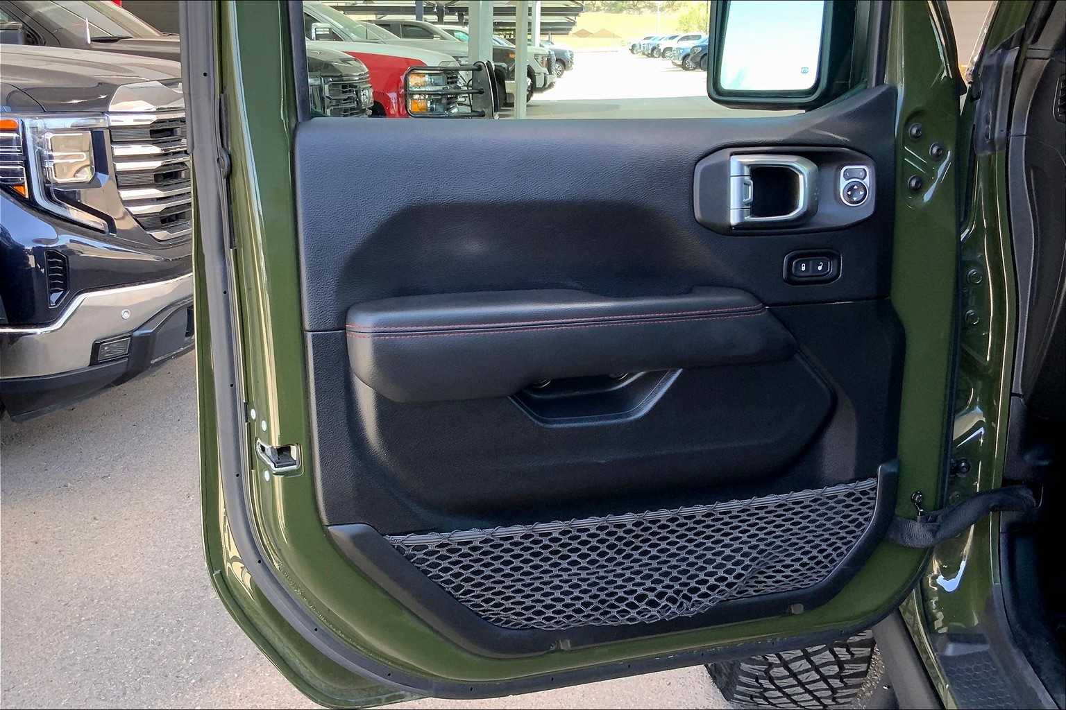 2023 Jeep Gladiator Rubicon photo 19
