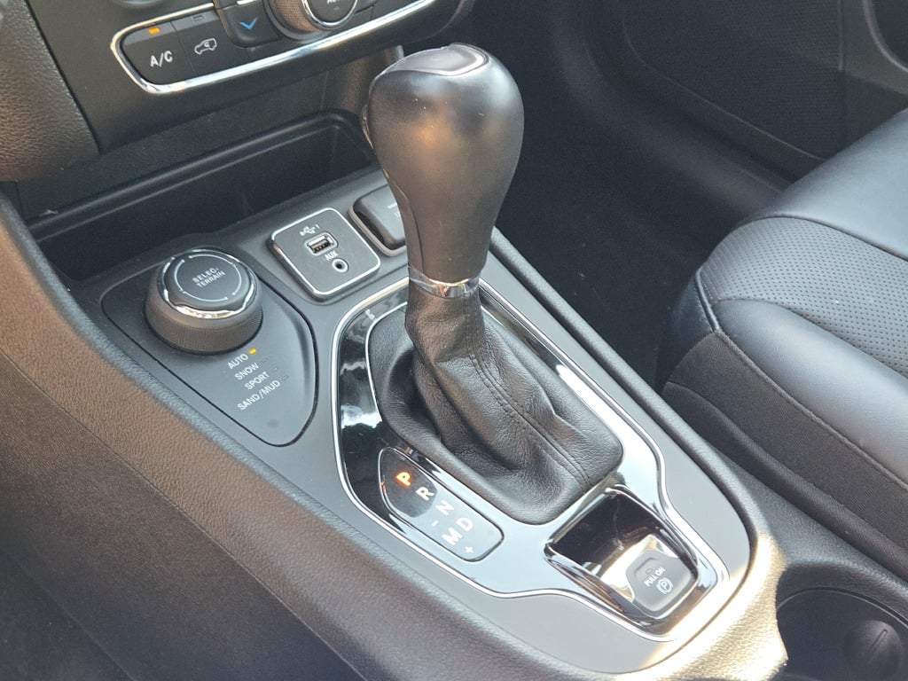 2022 Jeep Cherokee Limited photo 27