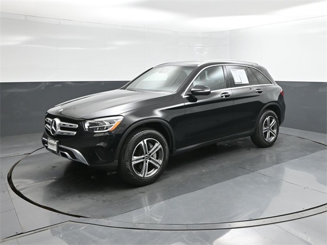 2022 Mercedes-Benz GLC GLC300's photo