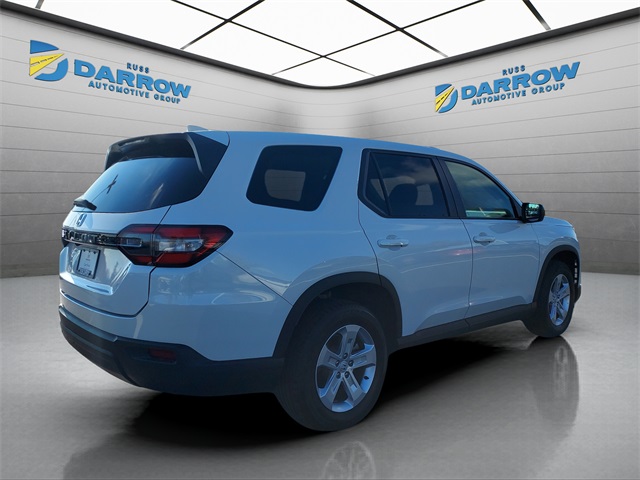 2023 Honda Pilot LX photo 2