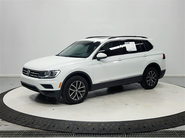 2018 Volkswagen Tiguan SE photo 3