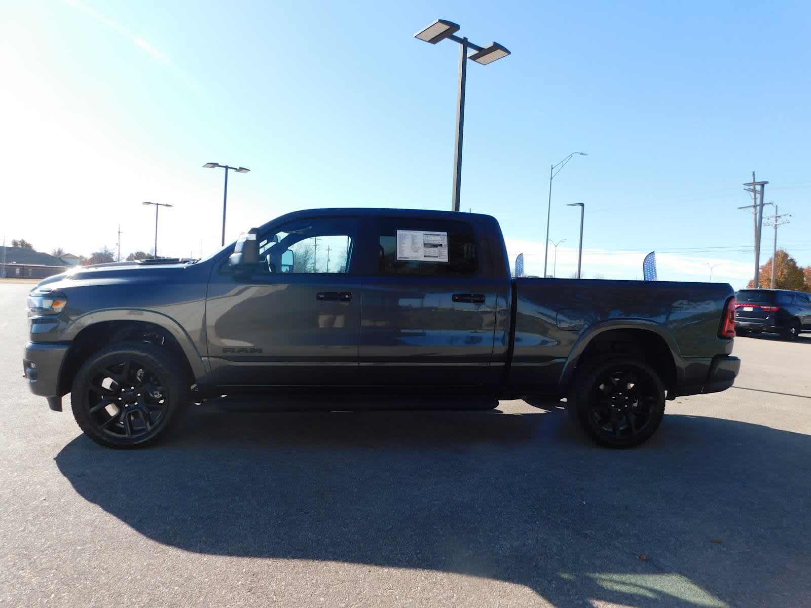 2025 Ram 1500 Laramie photo 4