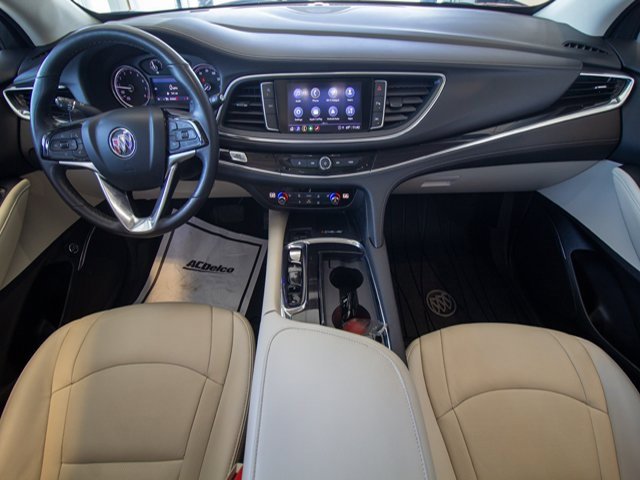 2023 Buick Enclave Essence photo 10