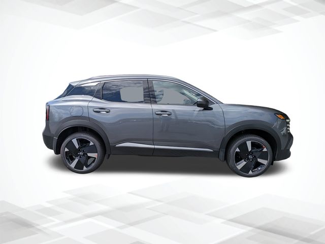2025 Nissan Kicks SR photo 2