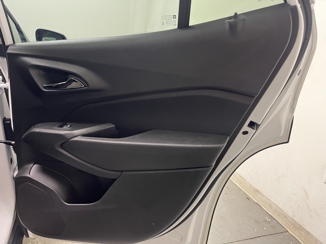 2025 Chevrolet Trax LS photo 17