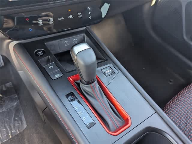 2025 Nissan Kicks SR photo 21