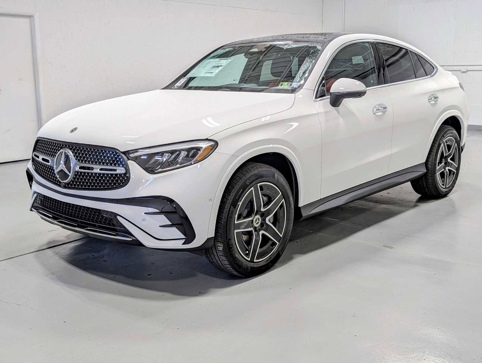 2026 Mercedes-Benz GLC Coupe GLC 300's photo