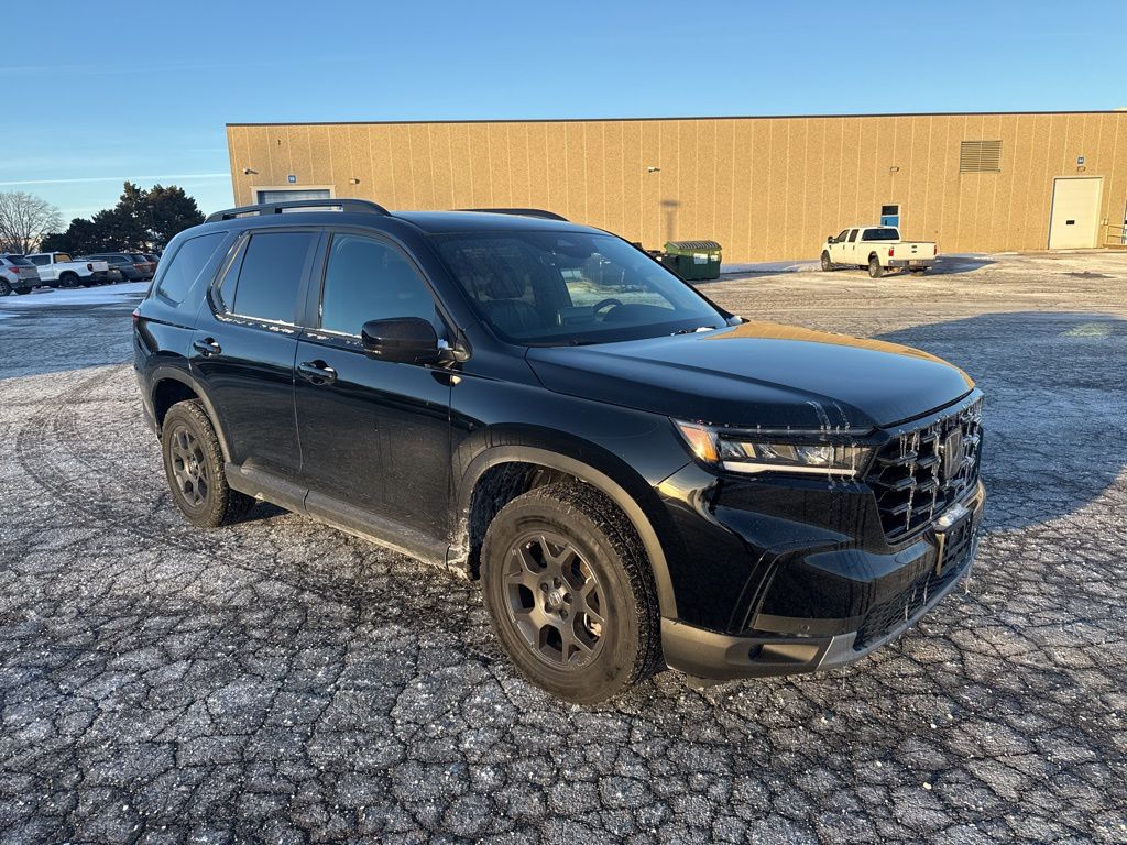 2025 Honda Pilot TrailSport's photo