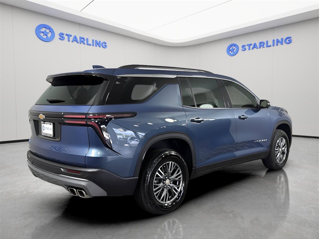 2025 Chevrolet Traverse photo 9