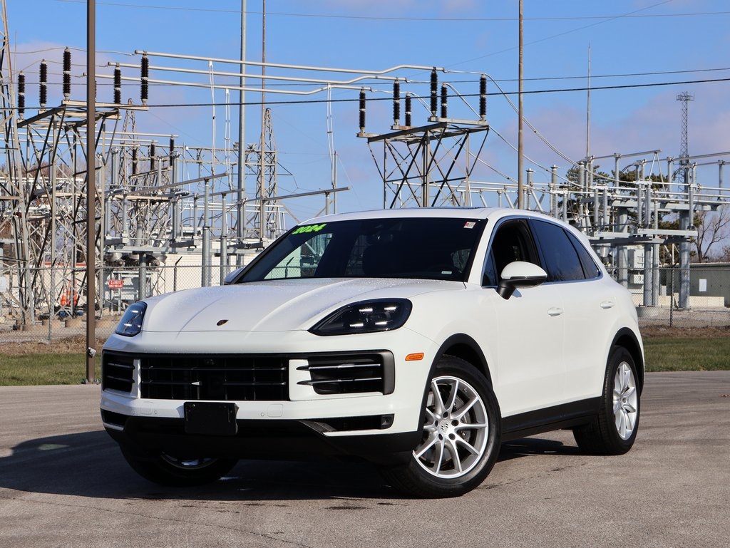 2024 Porsche Cayenne Base's photo