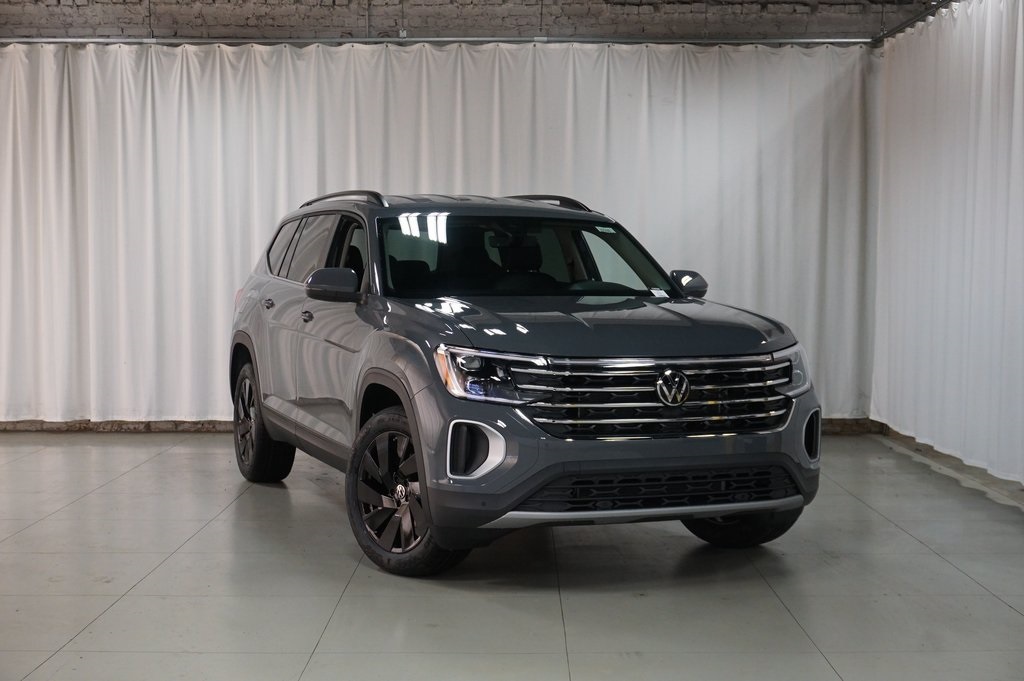 2026 Volkswagen Atlas SE Technology photo 3