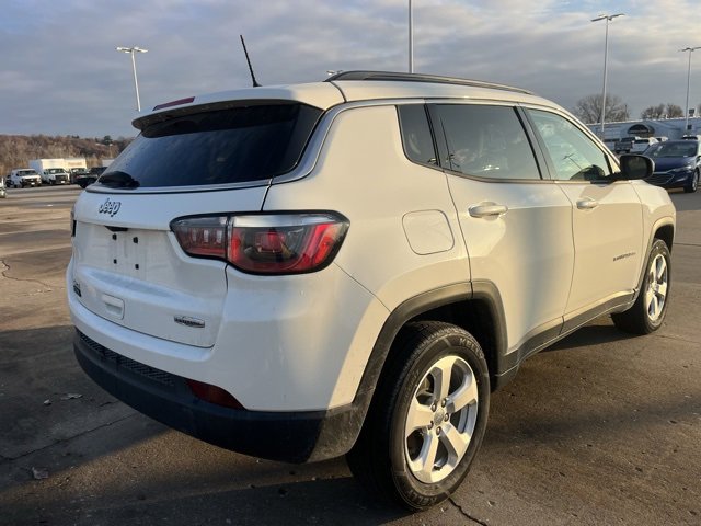 2019 Jeep Compass Latitude photo 3