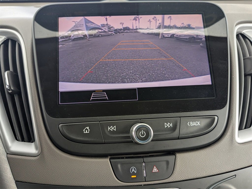 2022 Chevrolet Malibu LS photo 16