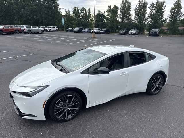 2024 Toyota Prius XLE photo 34