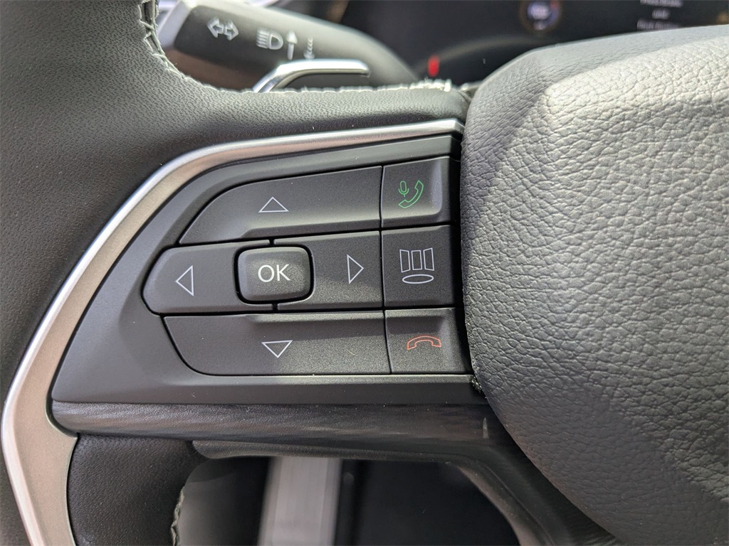 2025 Jeep Grand Cherokee Altitude X photo 13