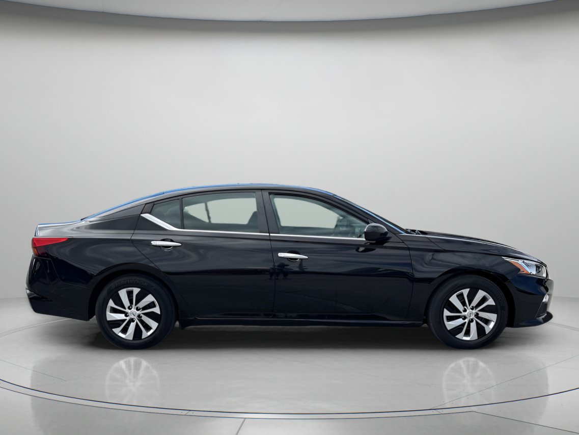2020 Nissan Altima 2.5 S photo 2