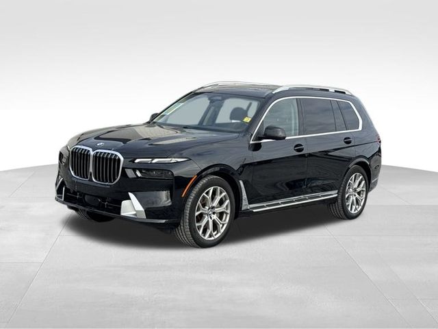 2025 BMW X7 40i's photo
