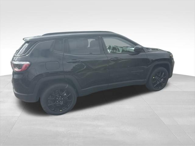 2026 Jeep Compass Latitude photo 12