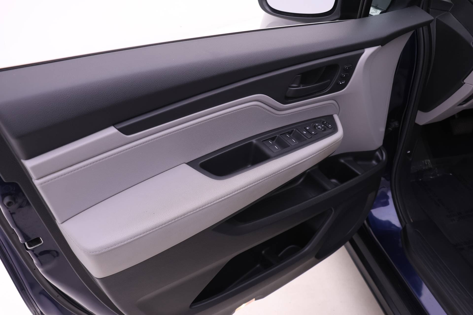 2021 Honda Odyssey EX-L photo 8