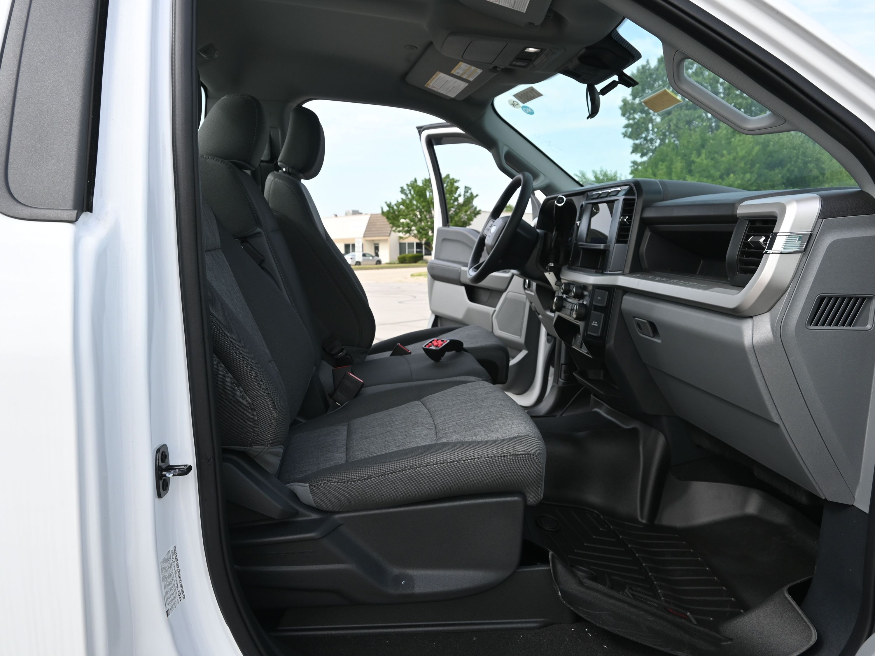 2024 Ford F-350 XL photo 40
