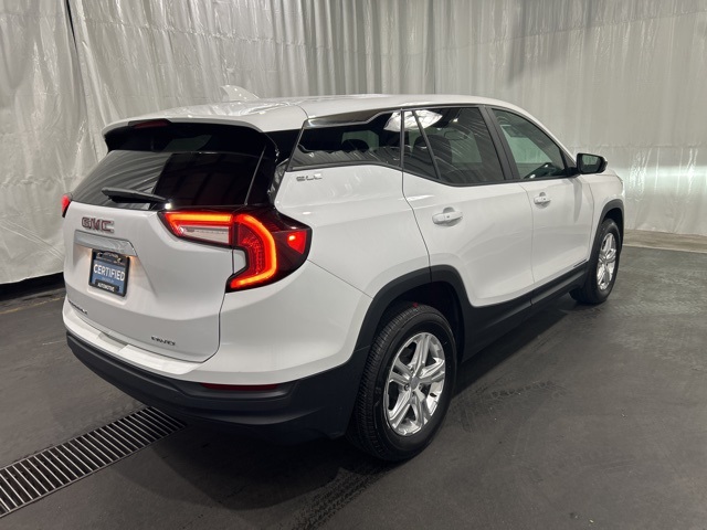 2024 Gmc Terrain SLE photo 2
