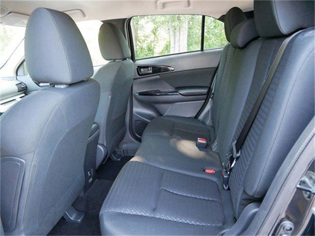2025 Mitsubishi Eclipse Cross LE photo 5
