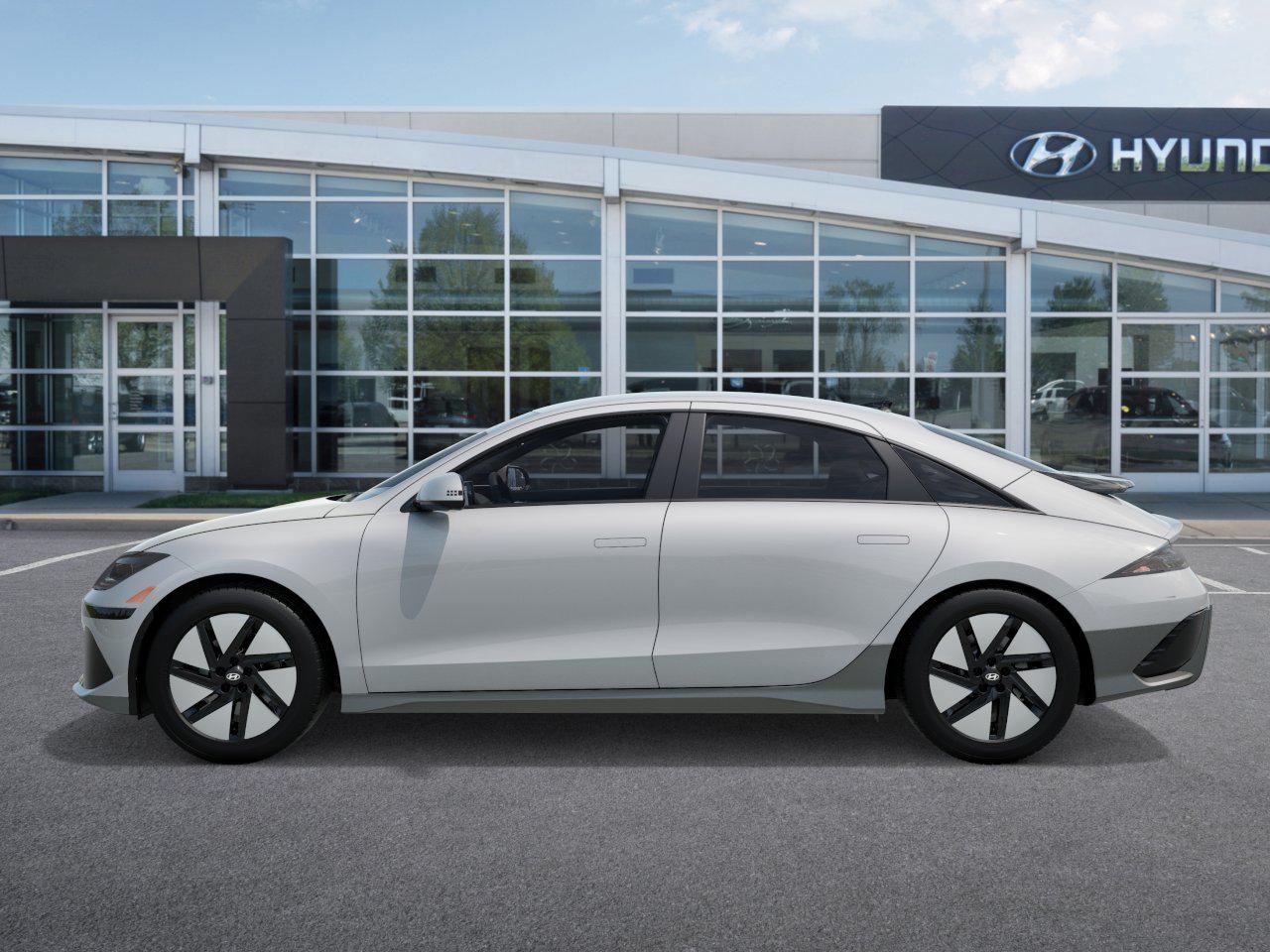 2025 Hyundai Ioniq 6 SE photo 3