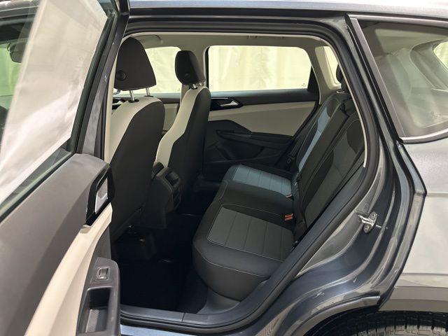 2025 Volkswagen Taos S photo 24