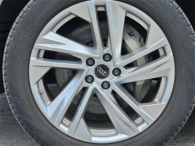 2024 Audi Q7 55 Premium Plus photo 8