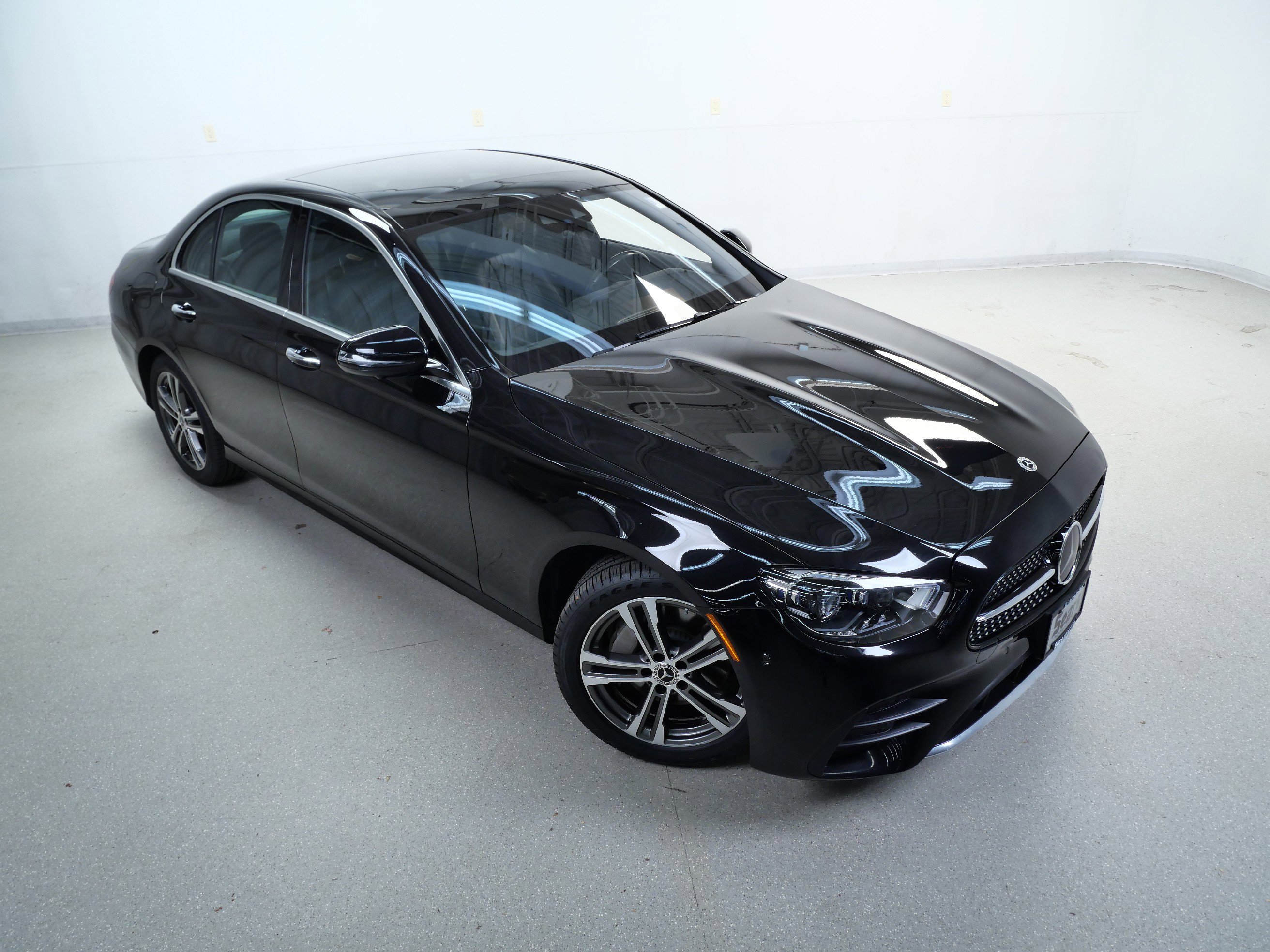 2021 Mercedes Benz E 350 4MATIC photo 3