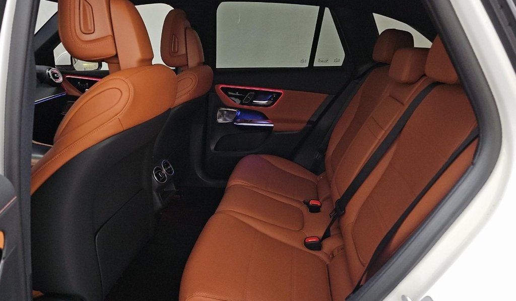 2025 Mercedes Benz GLC 350e 4MATIC photo 12