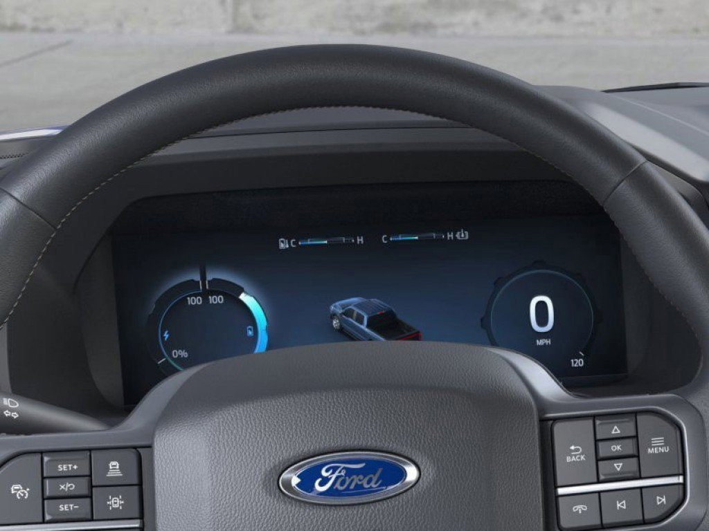 2025 Ford F-150 Lightning Lariat photo 12