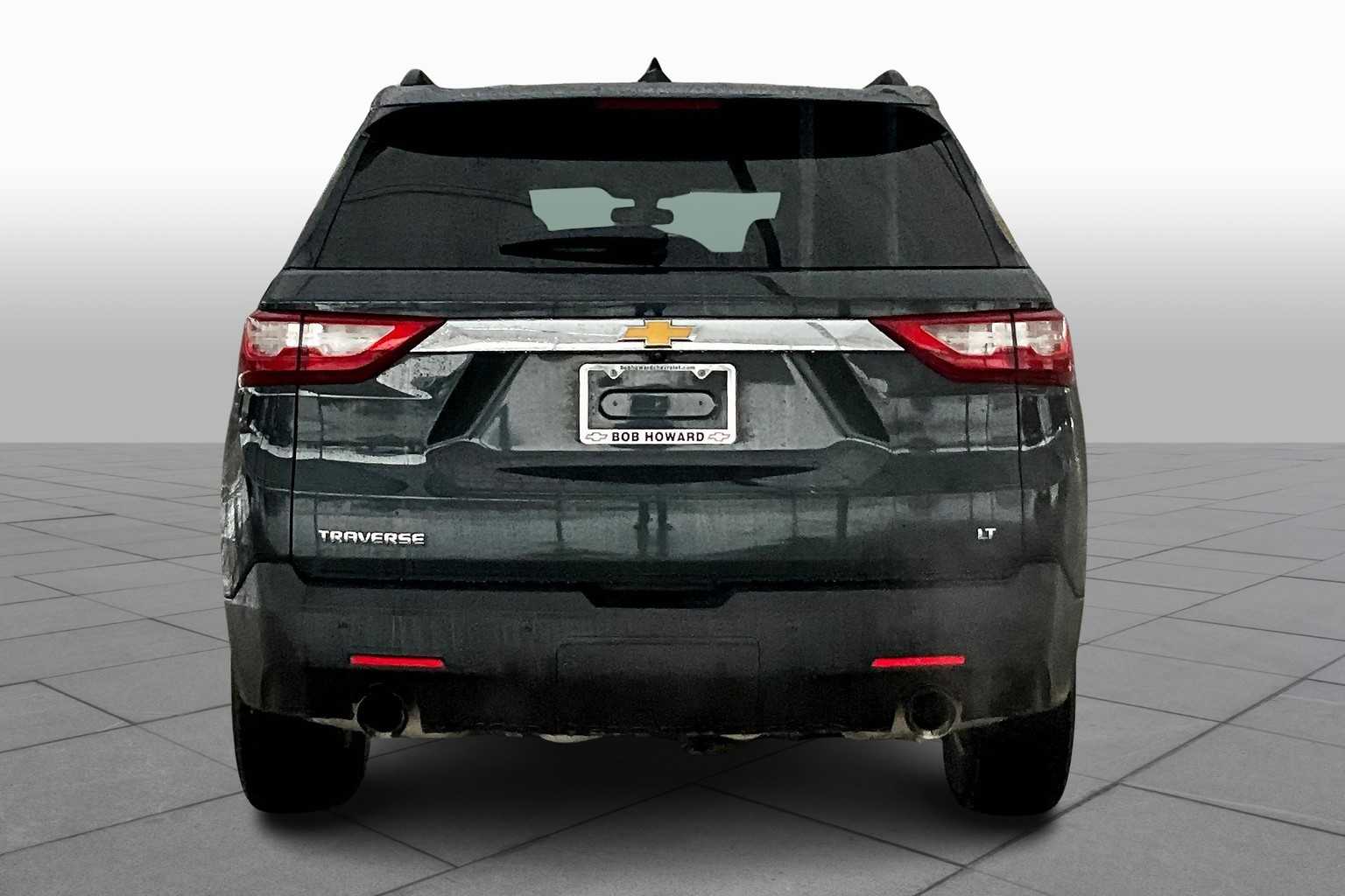 2021 Chevrolet Traverse Cloth photo 3