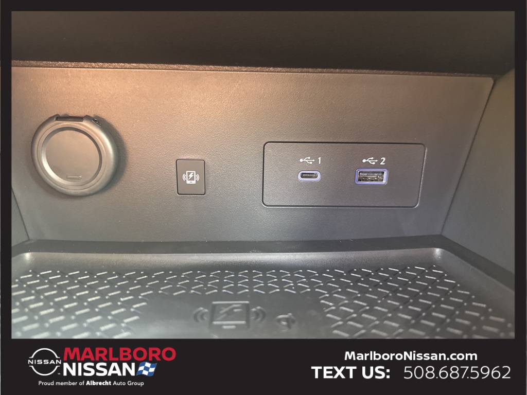 2025 Nissan Pathfinder SL photo 23