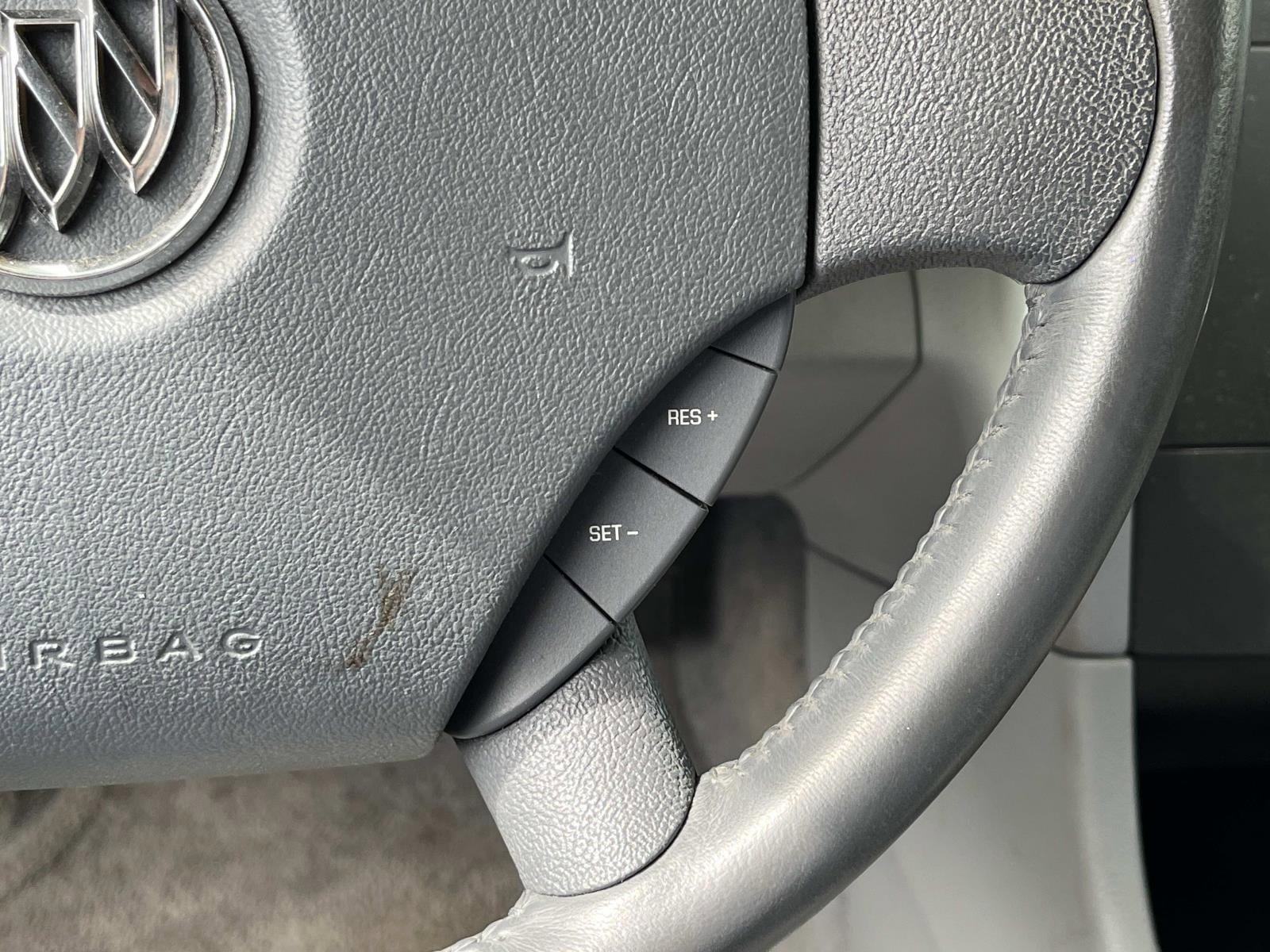 2005 Buick LaCrosse CXL photo 28