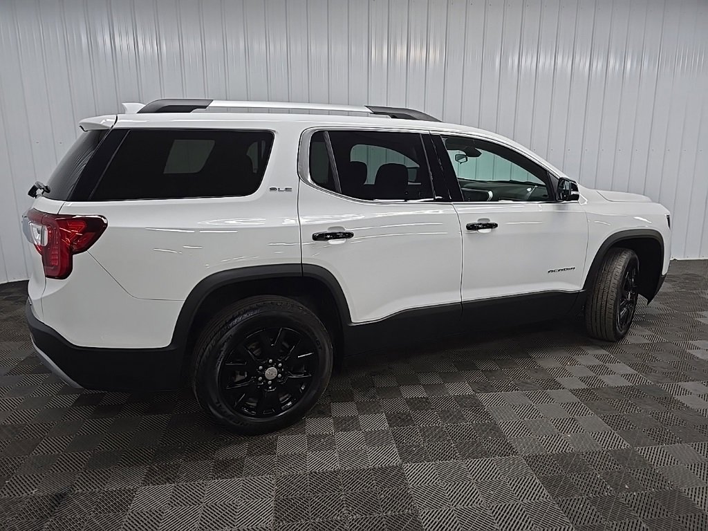 2022 Gmc Acadia SLE photo 3
