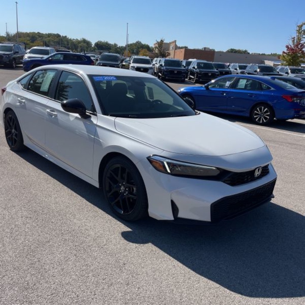 2025 Honda Civic Sport photo 3