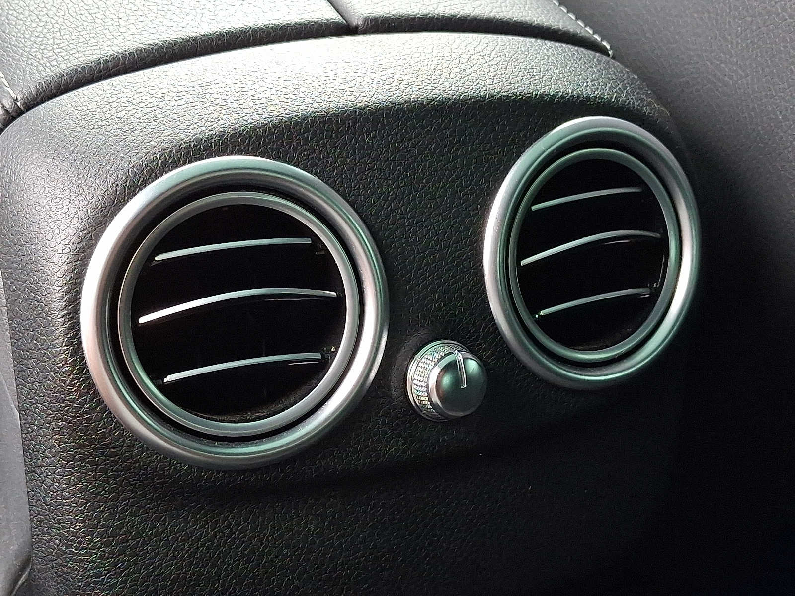 2023 Mercedes Benz C 300 4MATIC photo 11