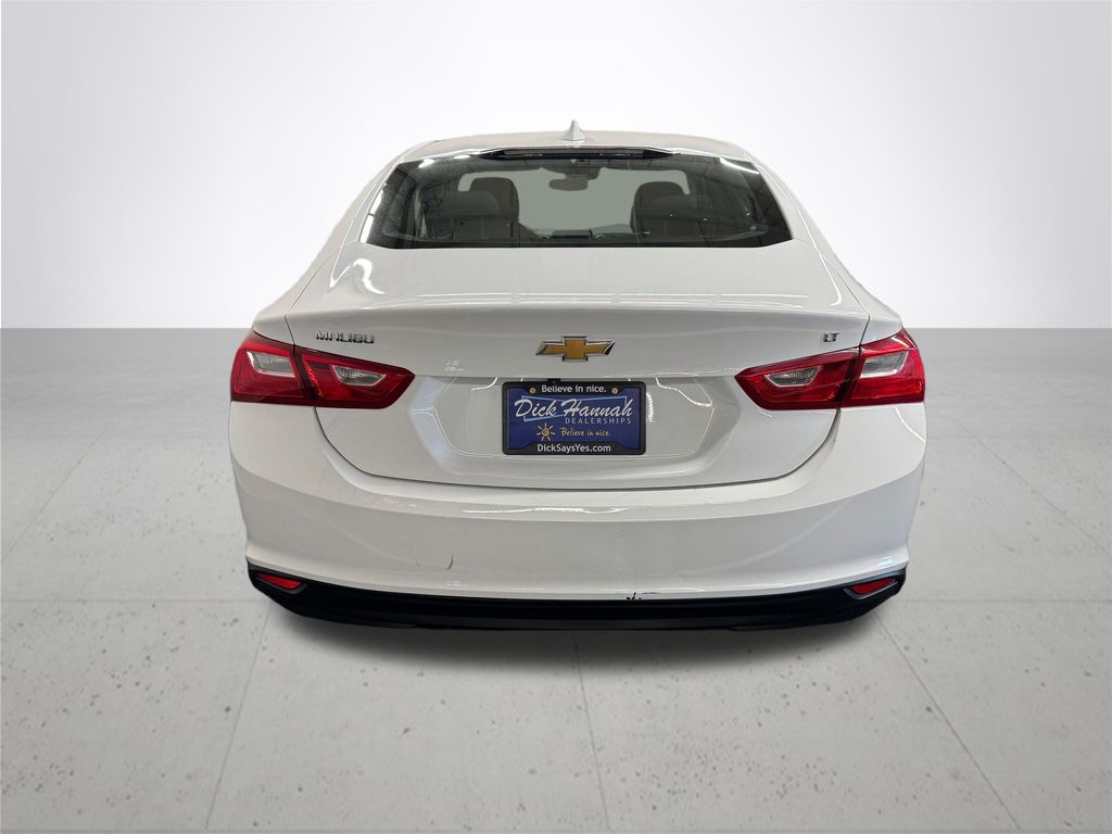 2023 Chevrolet Malibu 1LT photo 4