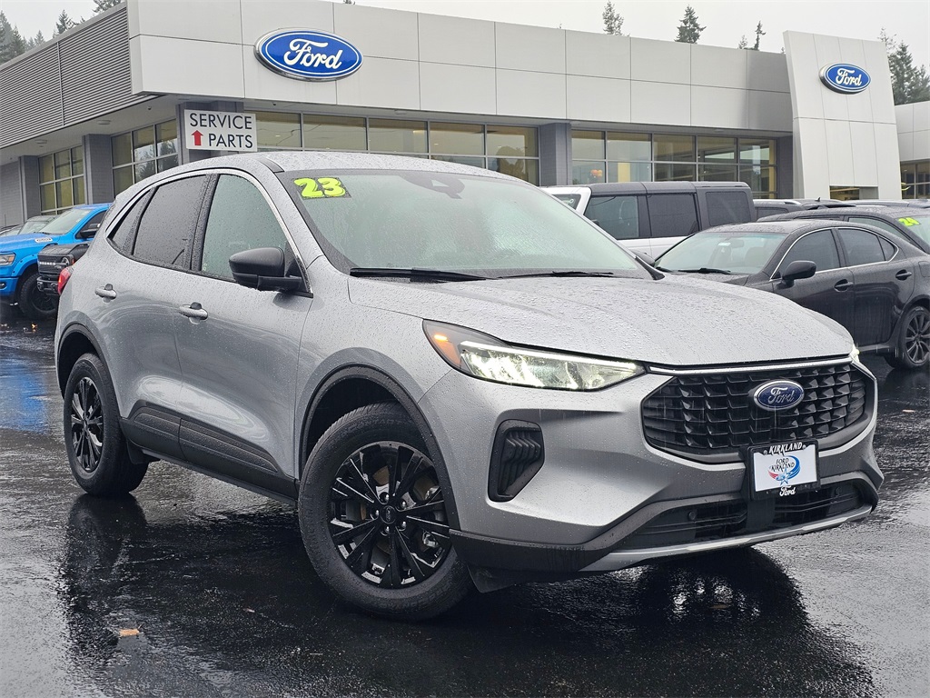 2023 Ford Escape Active's photo