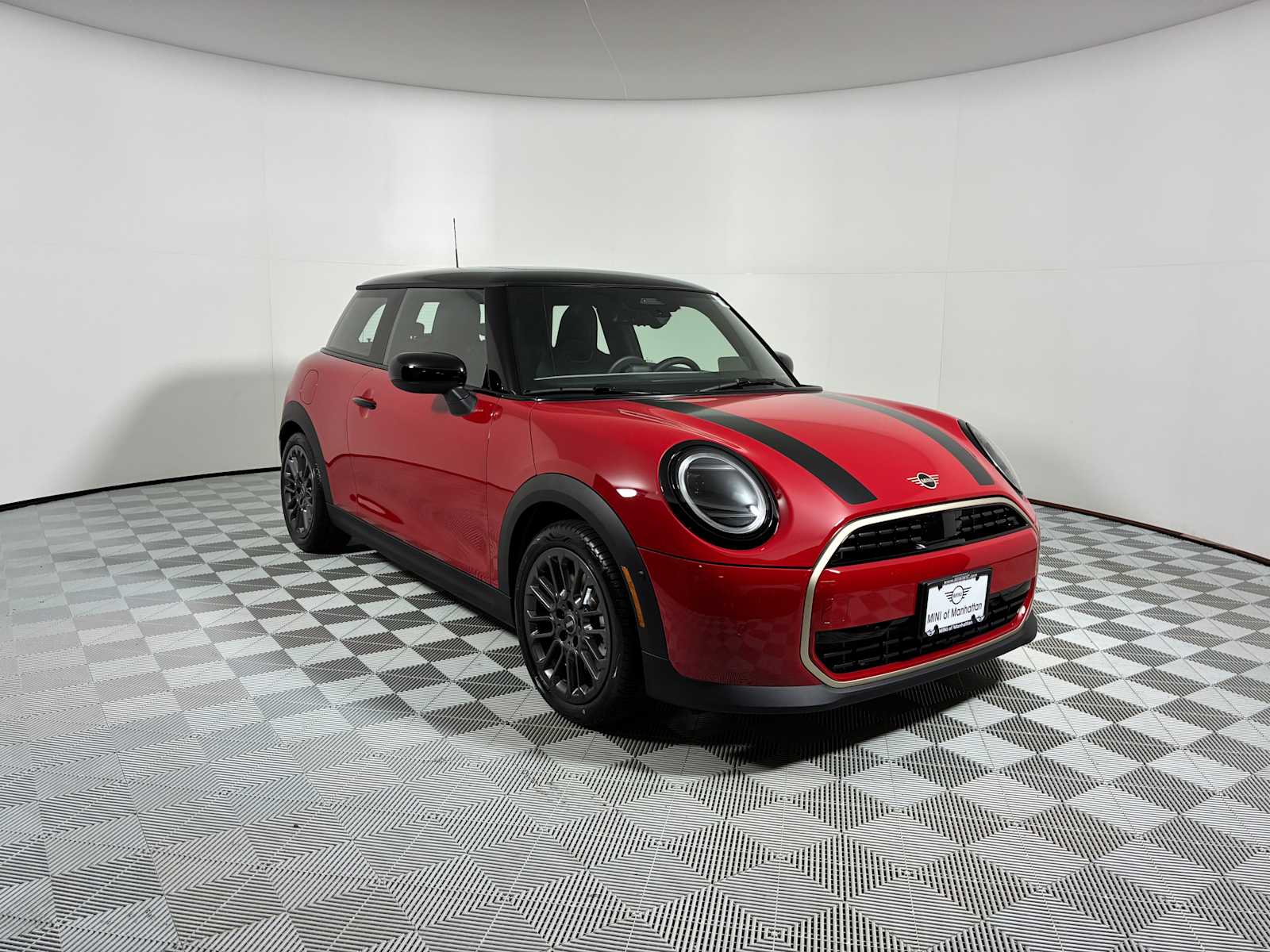 2026 MINI Hardtop 2 Door's photo