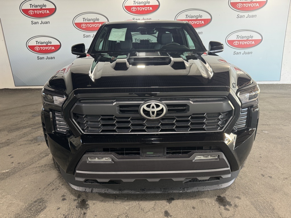 2025 Toyota Tacoma photo 2
