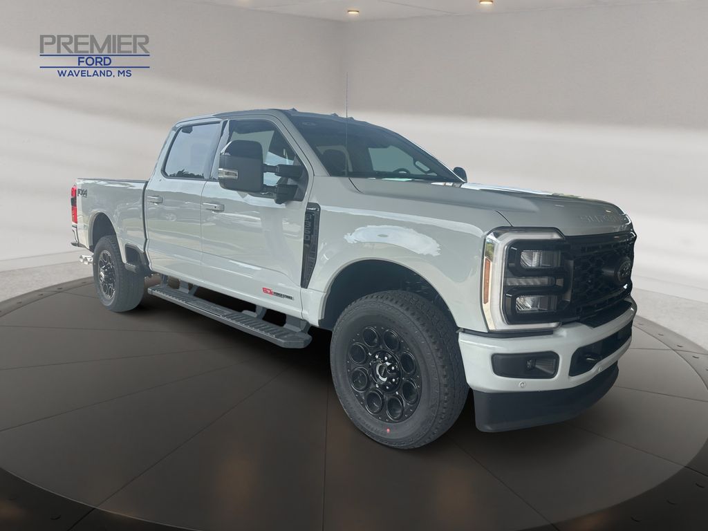 2026 Ford F-350 Lariat photo 3