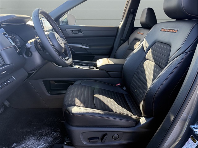 2025 Nissan Pathfinder Rock Creek photo 12