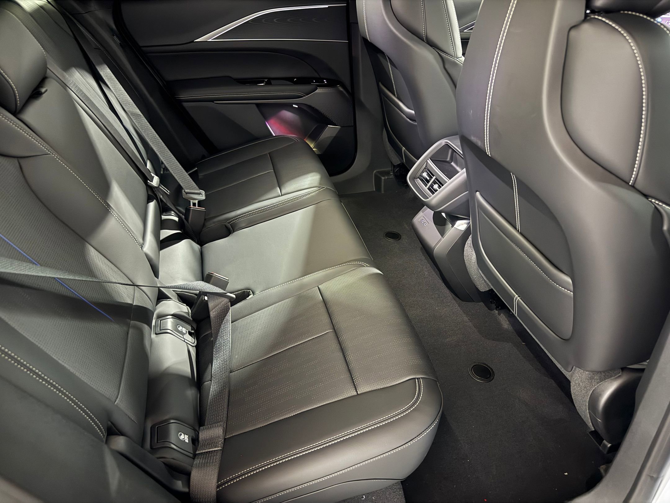 2026 Cadillac Lyriq Sport photo 37
