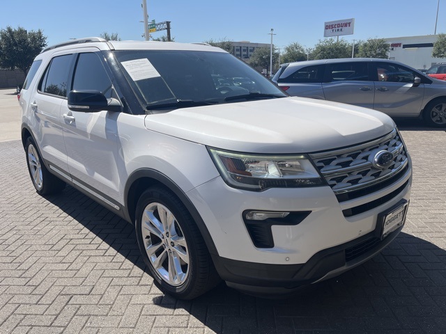 2018 Ford Explorer XLT photo 3
