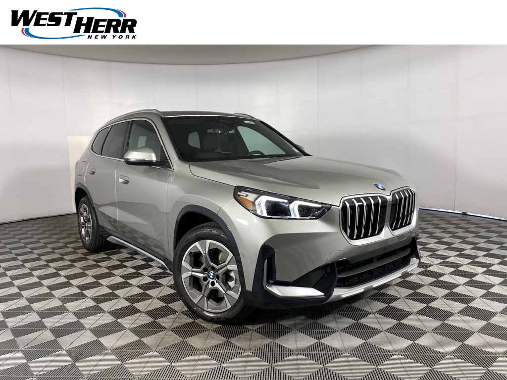 2026 BMW X1 28i's photo