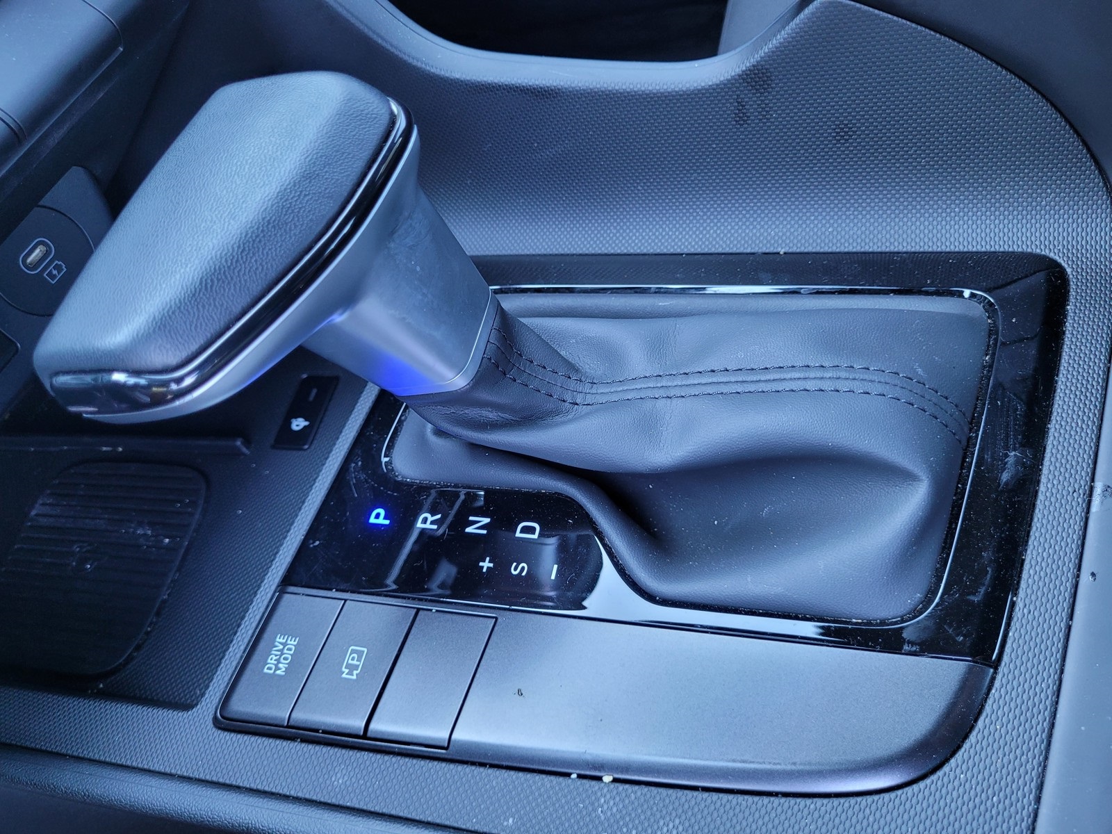 2025 Hyundai Elantra SEL Sport photo 18