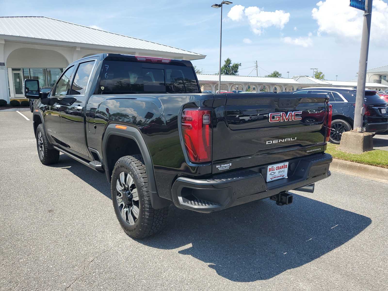 2025 Gmc Sierra 2500 HD Denali photo 3