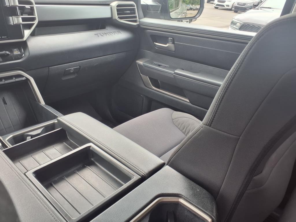 2022 Toyota Tundra SR5 photo 25